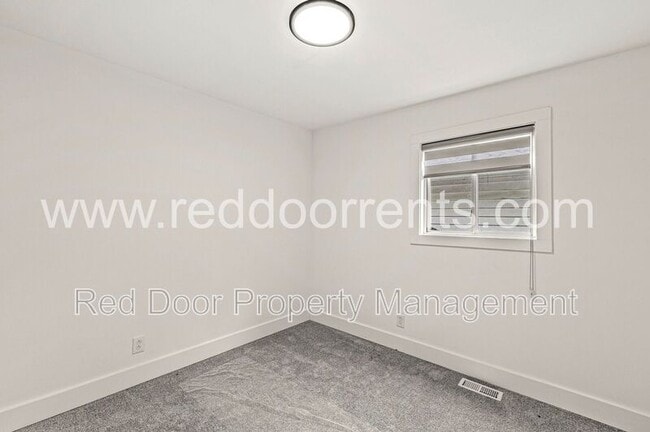 Building Photo - 1254 McDougal St