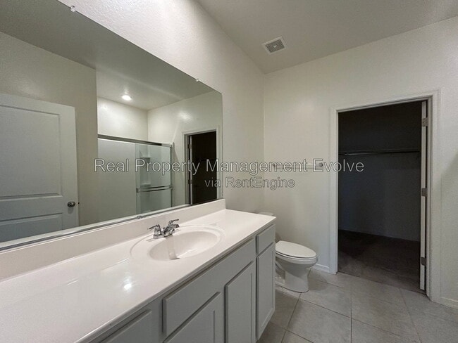 Building Photo - 6512 W Magdalena Ln