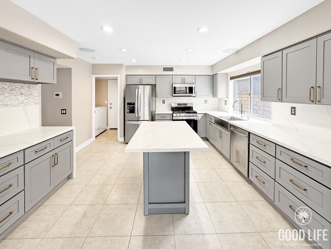 Building Photo - Immaculate 4Bd/2.5Ba Spacious Home with NE...