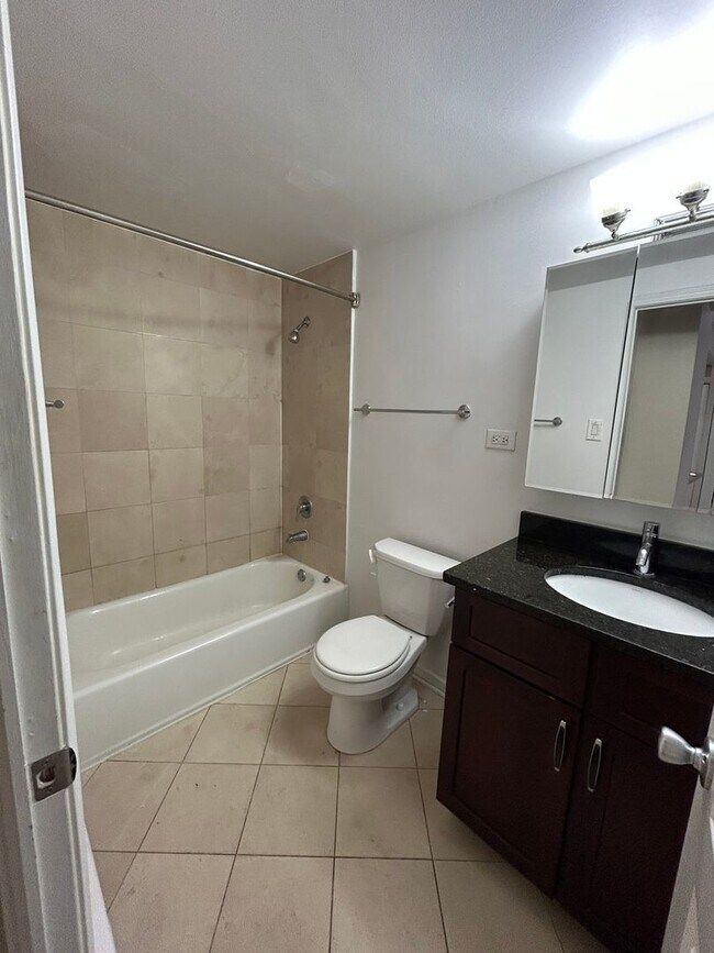 Building Photo - 4180 N Marine Dr