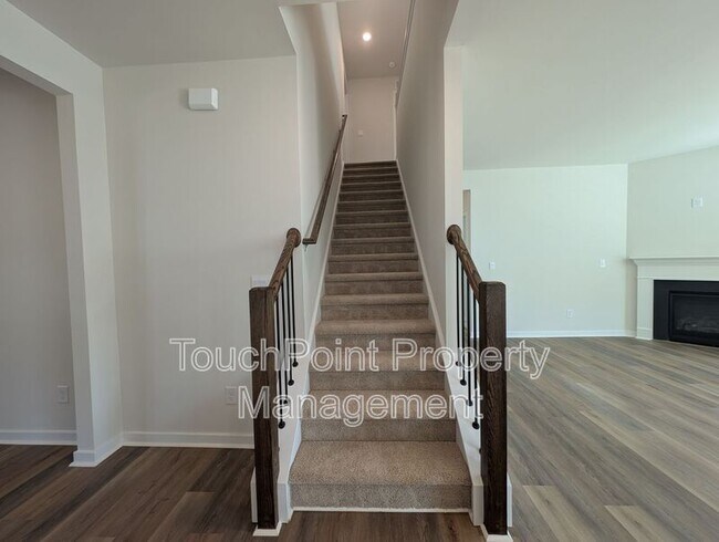 Building Photo - 3433 Austin Duncan Dr