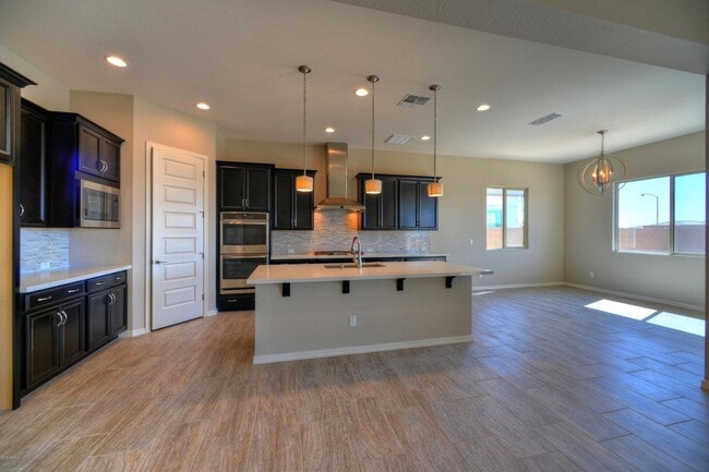 Building Photo - Charming 4 bed 3 bath home at The Meadows ...