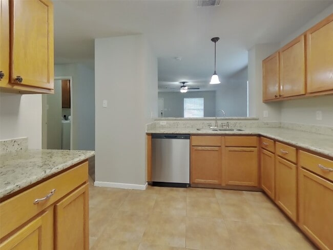 Building Photo - 21918 Willow Shade Ln
