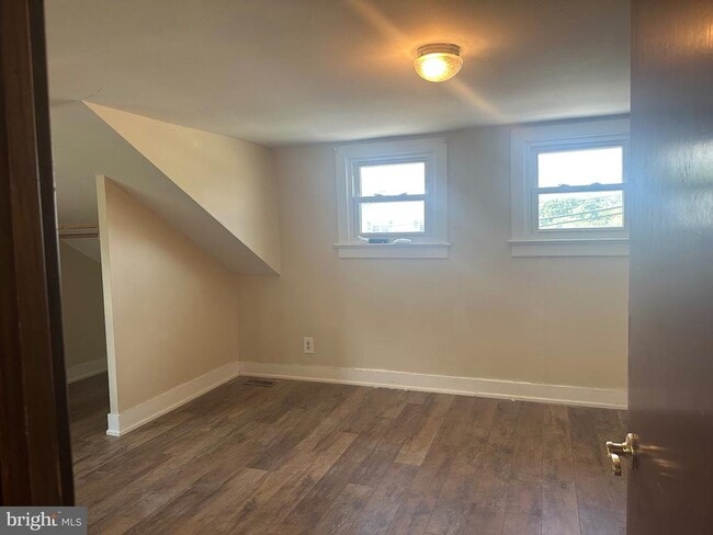 Building Photo - 316 Delsea Dr