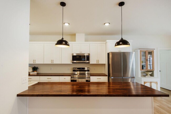 Building Photo - 20220 Frog Pond Ct