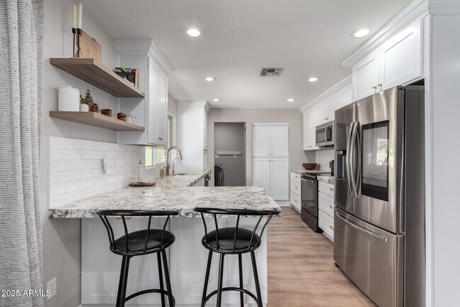 Building Photo - 3503 E Campo Bello Dr