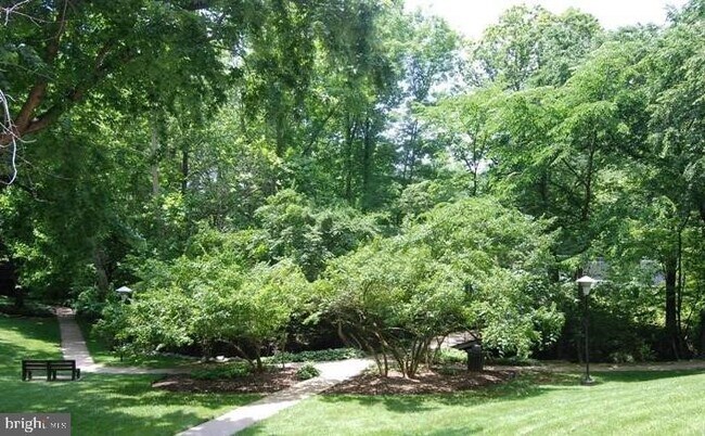 Building Photo - 10300 Rockville Pike