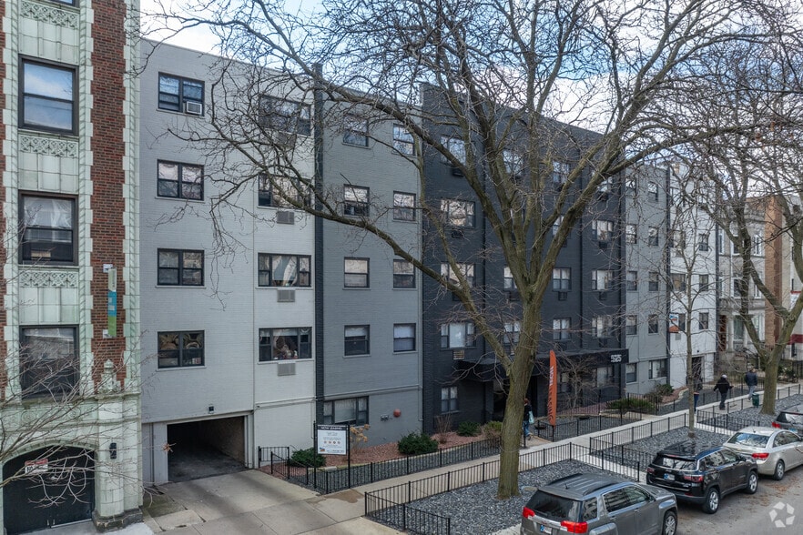 Building Photo - Oakdale Terrace - 525 W Oakdale Ave