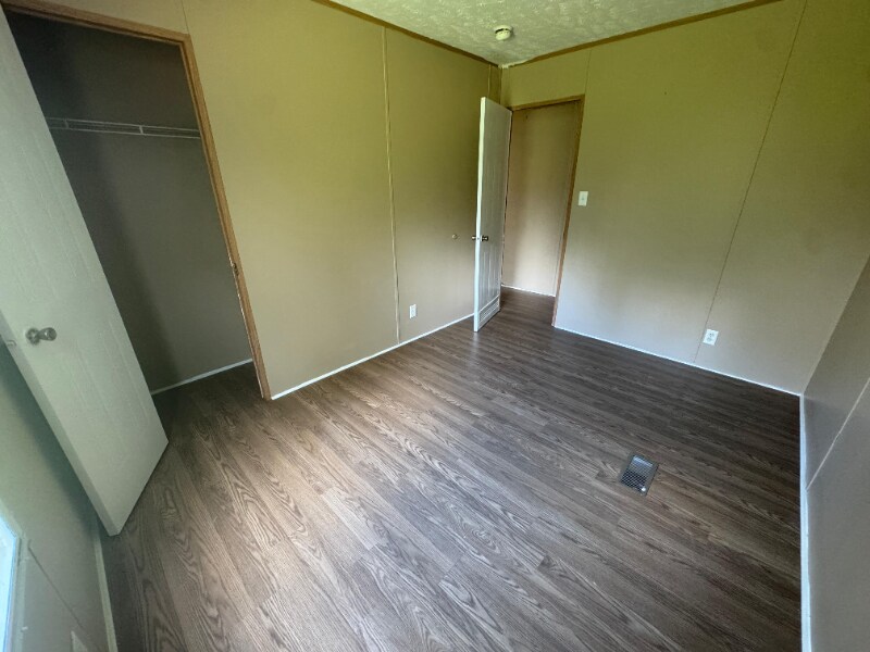 Building Photo - 6901 Mangrove Dr