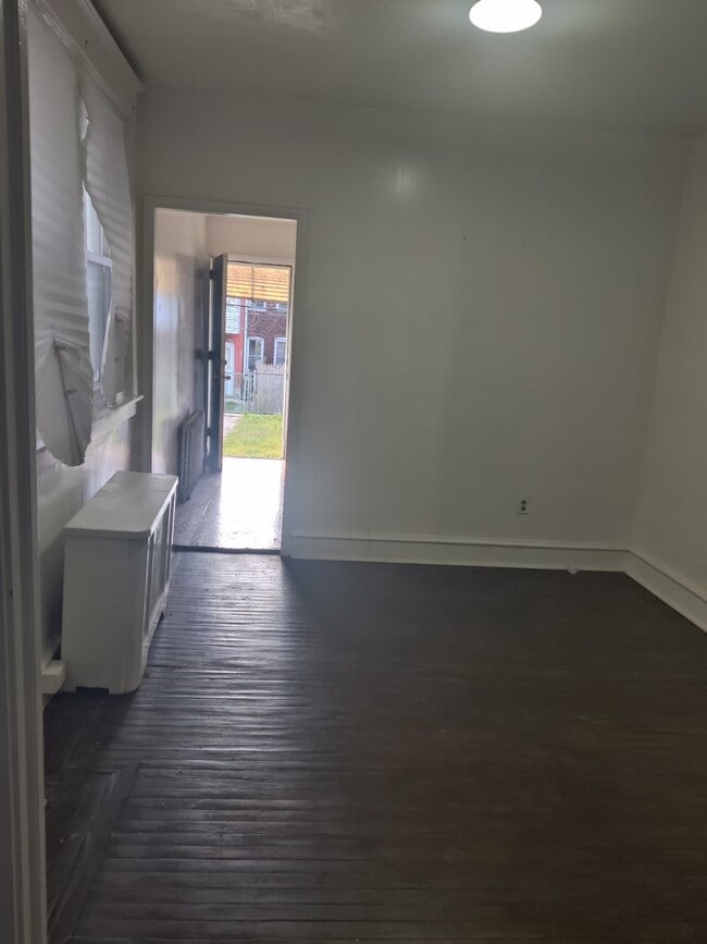 Building Photo - 6139 Walker St