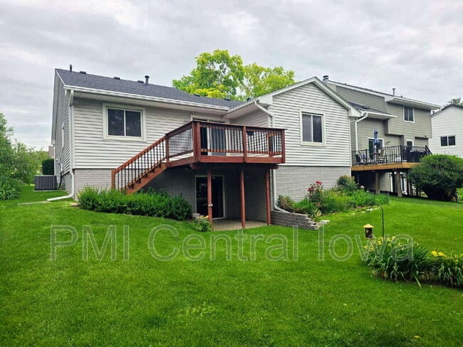 Building Photo - 5310 Brookview Dr