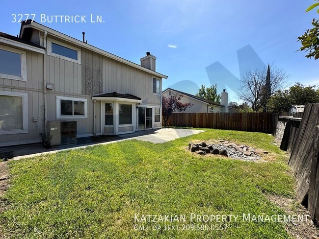 Building Photo - Remodeled 2-Story 4-Bedroom 3-Bath Weston ...