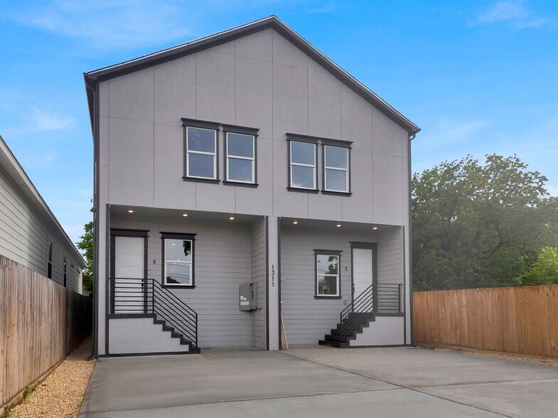 Building Photo - 1311 E 33rd St