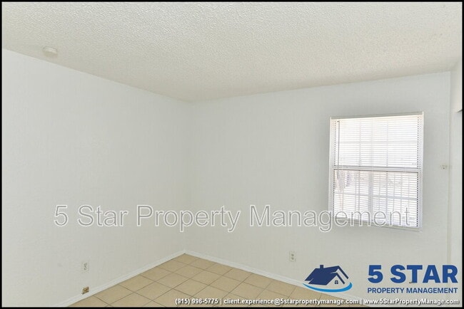 Building Photo - 8933 Kenneth St