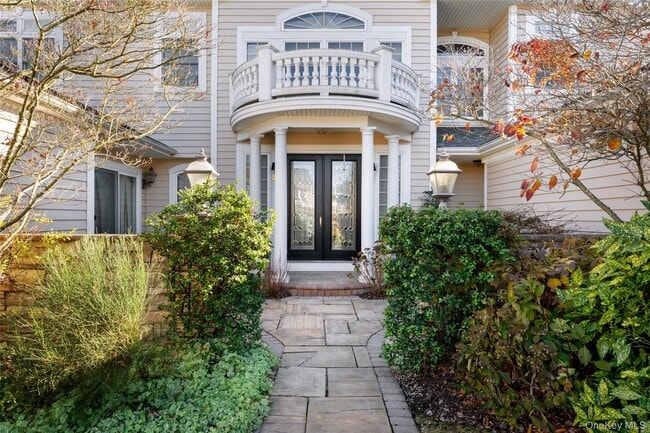 Building Photo - 19 Hamlet Woods Dr