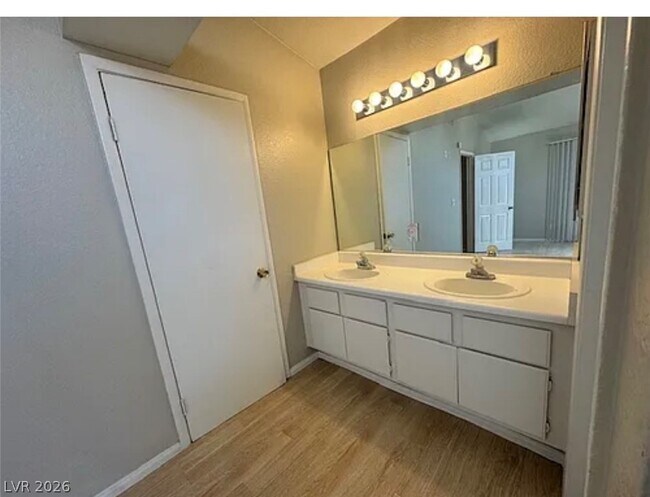 Building Photo - 7030 Orange Grove Ln