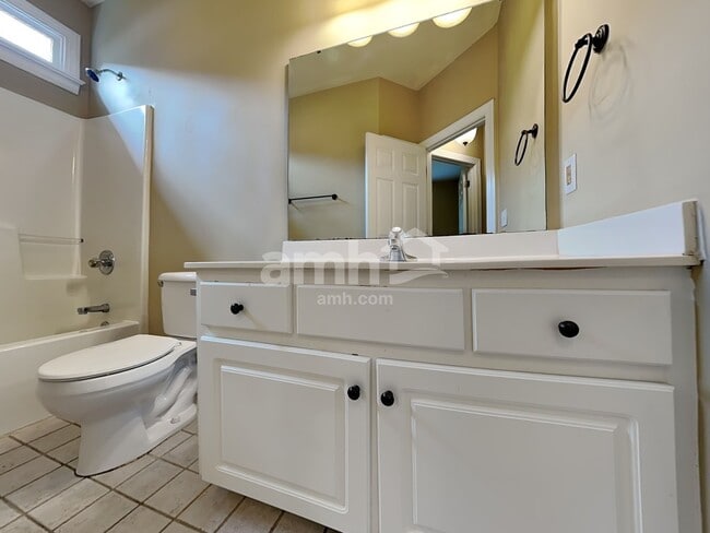 Building Photo - 1100 Secotan Pl