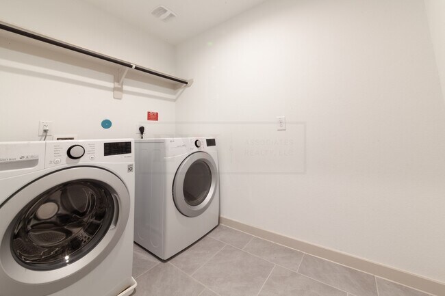 Building Photo - 4010 Garver Grv Ln