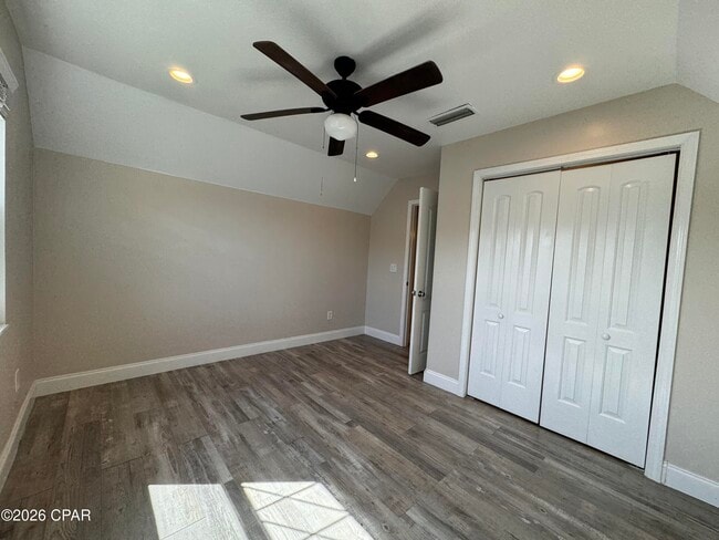 Building Photo - 607 Plantation Ct