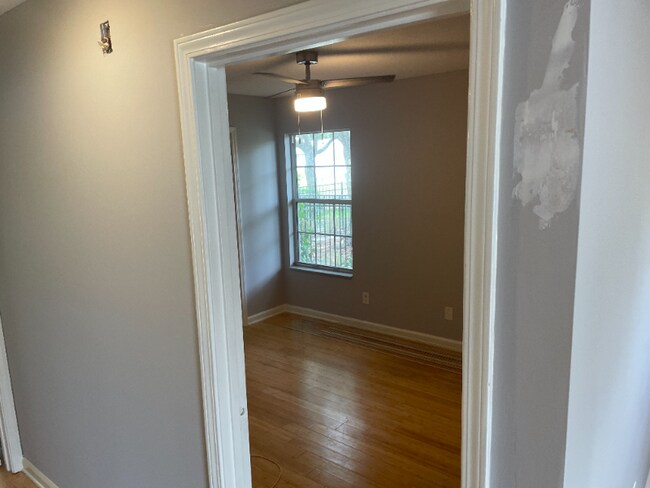 Building Photo - 3706 Sanctuary Way N