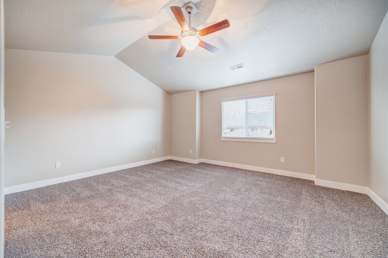 Building Photo - 1159 S 225 E