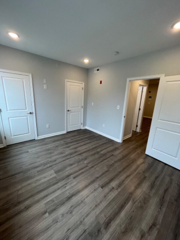 Building Photo - 4107 W Girard Ave