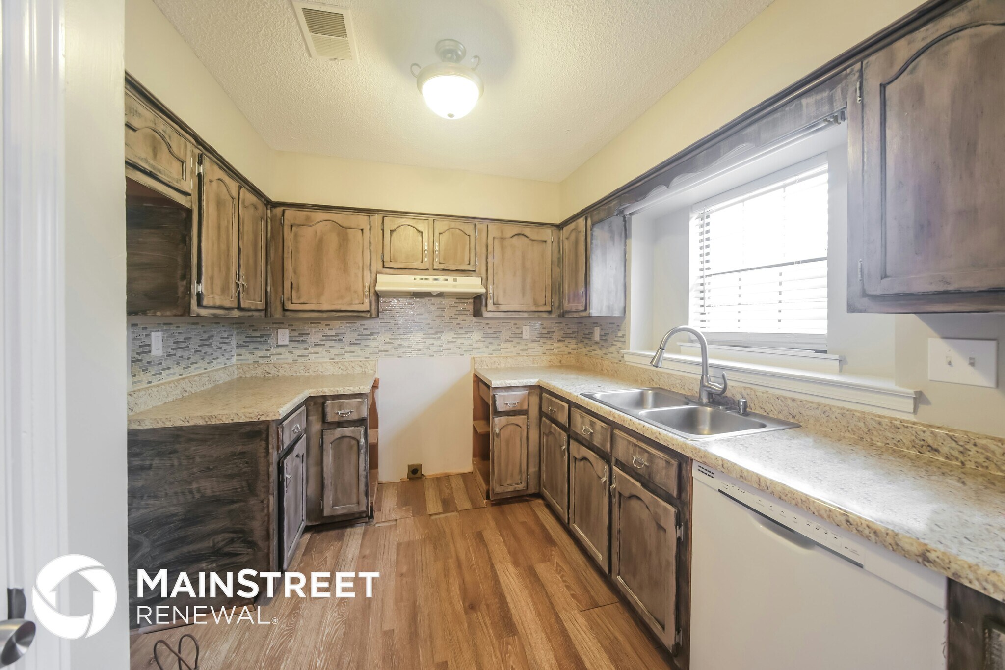 Building Photo - 6525 Bald Cypress Cove