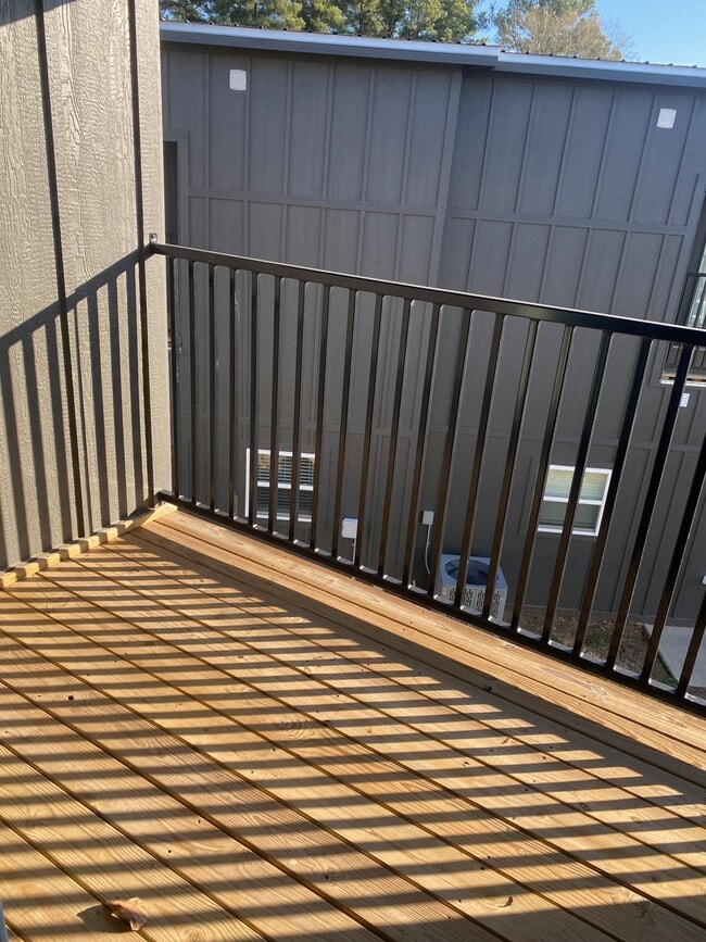 Building Photo - 3478-3478 Brooke Pl