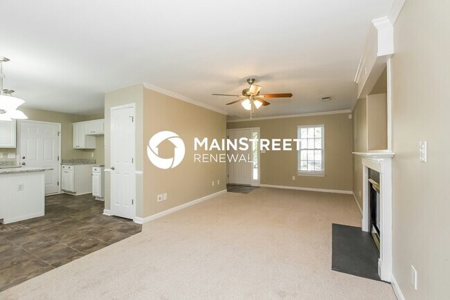 Building Photo - 3 Bedroom Pet-Friendly Home in Huntersville, NC with Main Street Renewal