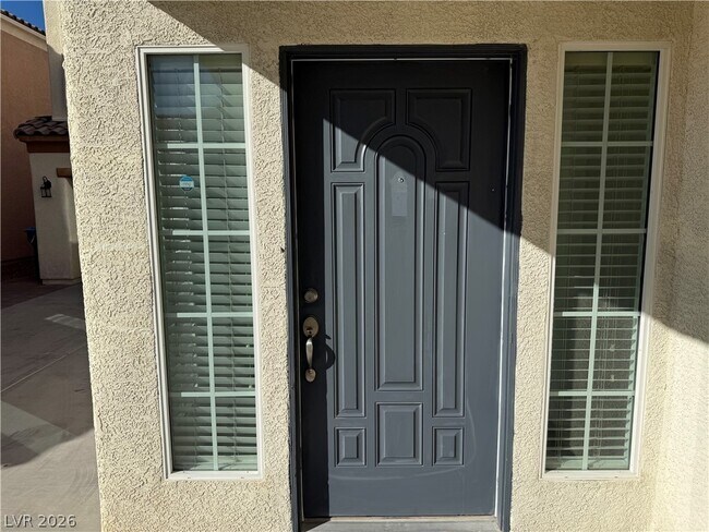 Building Photo - 5568 Jelsma Ave