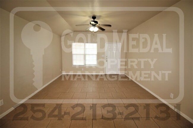 Building Photo - 4505 Cambridge Dr