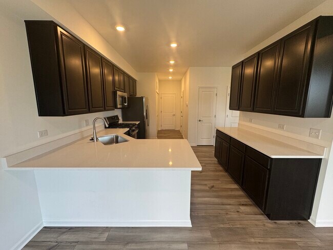 Building Photo - 7714 Nightshade Ln