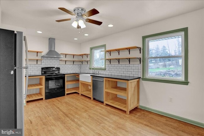 Building Photo - 2830 S Hill Camp Rd