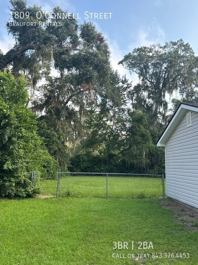 Building Photo - 1809 Oconnell St