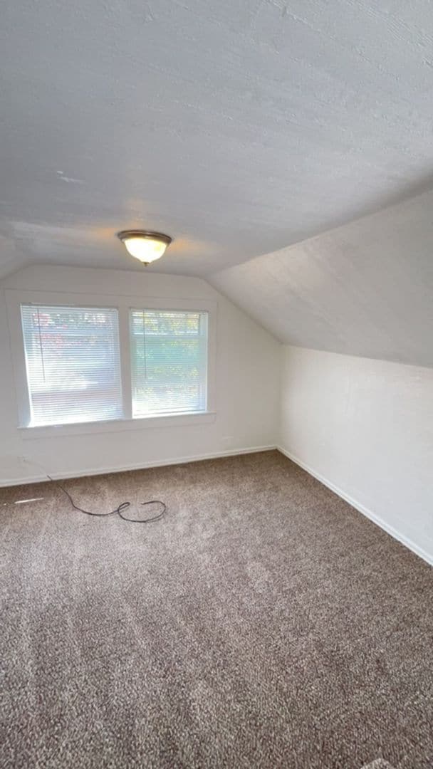 Building Photo - 600 E Main St