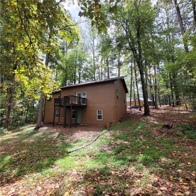 Building Photo - 140 Byers St