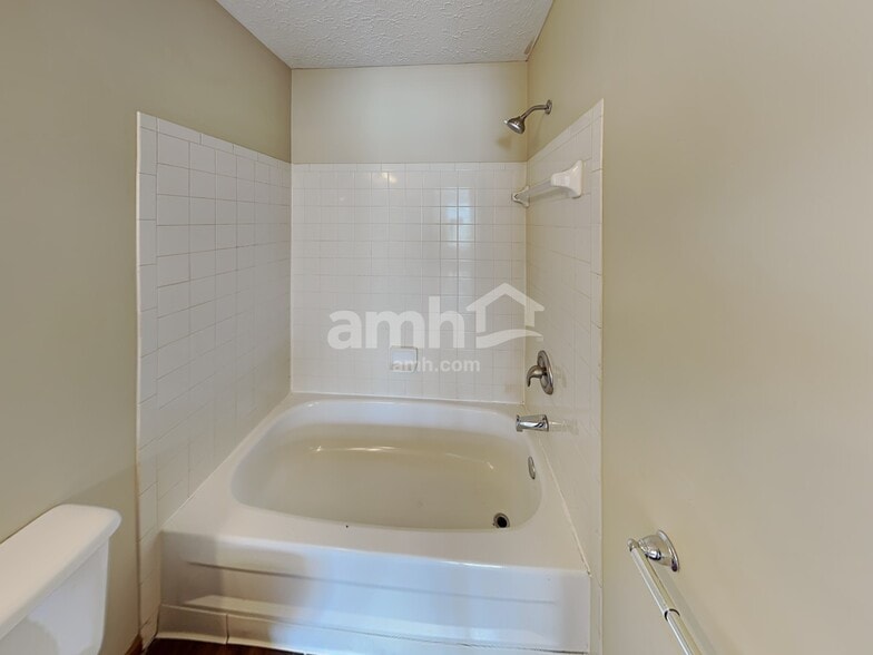 Building Photo - 7181 Candlestone Dr