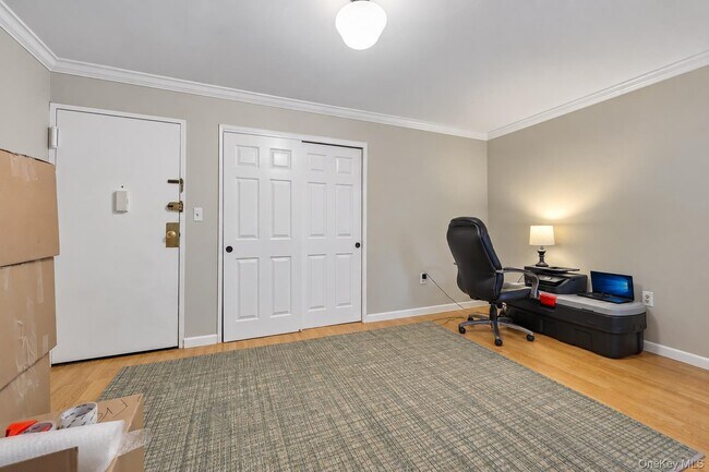 Building Photo - 433 Sierra Vista Ln