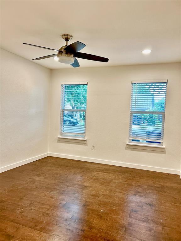 Building Photo - 4914 Scarsdale Dr