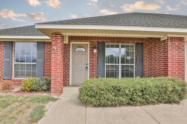 Building Photo - 12422/12424 CR 499