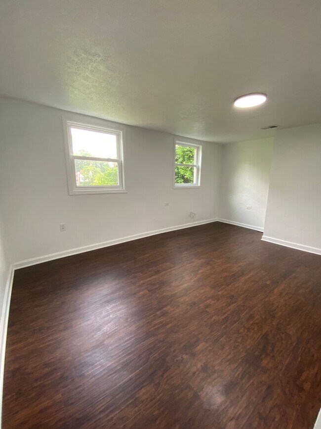 Building Photo - Available July 2026 - Completely renovated 3 bedroom home!