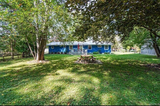 Building Photo - 757 Warren Dr