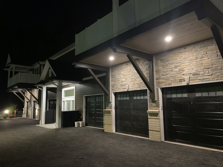 Private Garages at Night - 16600 Boones Ferry Rd