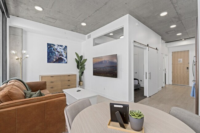 Building Photo - 111 S 300 W