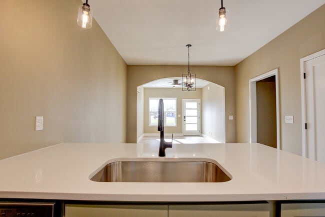 Building Photo - 102 Rosenwald St