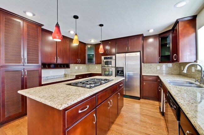 Building Photo - Gorgeous Willow Glen Two Story Home Availa...