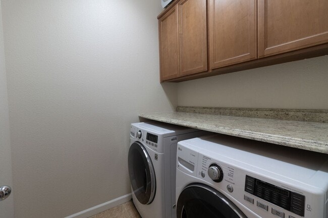 Building Photo - GREAT PRICE!!!- Mountain House-A Commuter'...