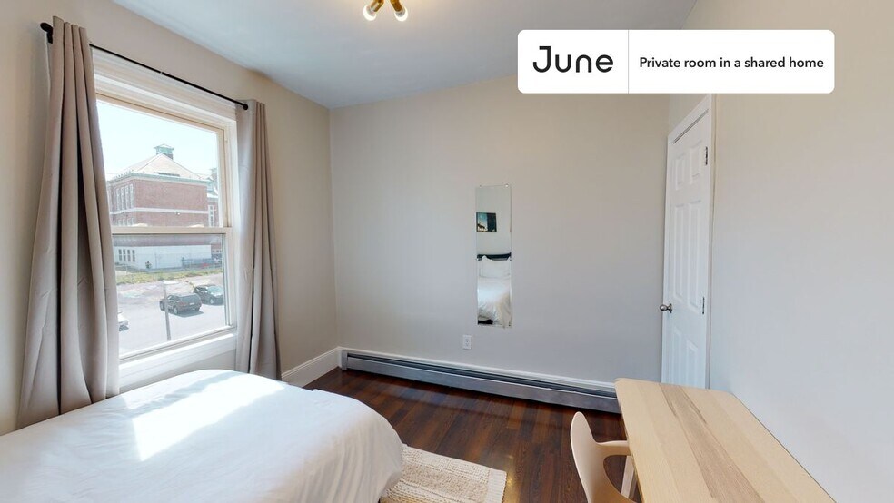 Building Photo - Room in Shared 4 bed/1.5 bath home in Dorchester - Fields Corner West