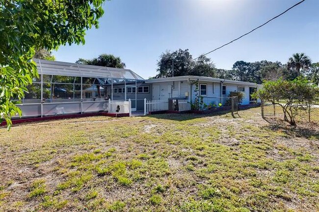 Building Photo - 2505 Wood Street, Sarasota, FL, 34237