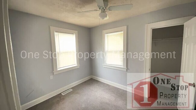 Building Photo - Beautiful 2 Bedroom 1 Bathroom in Kansas C...